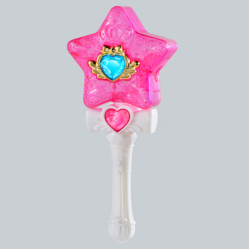 注目の付録は、「カギつき キラキラ ほしのステッキ☆コンパクト